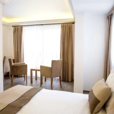 Mb Hotel 2*