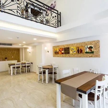 Mb Hotel 2*