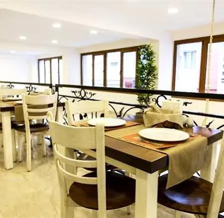 Mb Hotel 2*
