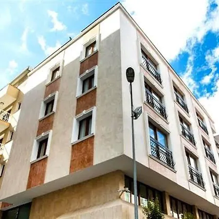 Hotel Mb 2*